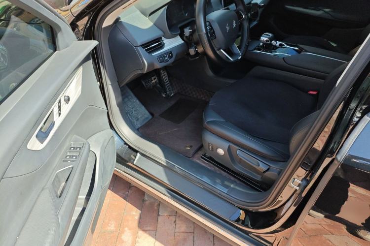 Used Hongqi E-QM5 2023 560km PLUS