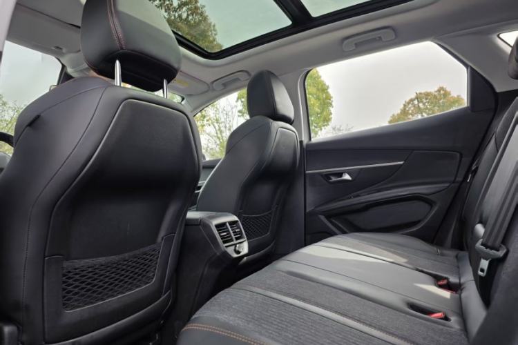 Used Peugeot 4008 2018 350THP Elite Edition Interior 9