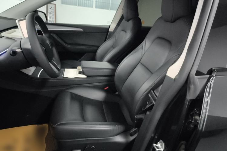 Used Tesla Model Y 2024 Rear-Wheel-Drive Version Left Front Seat
