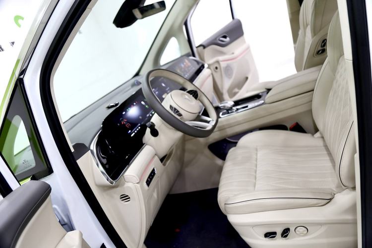 Used VOYAH Dream 2024 PHEV Ultra-Long Range Flagship Edition
