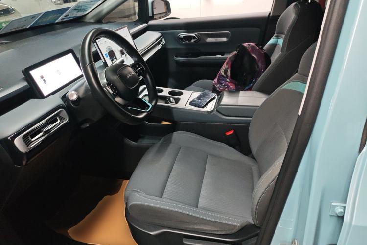 Used AION Y 2023 Younger