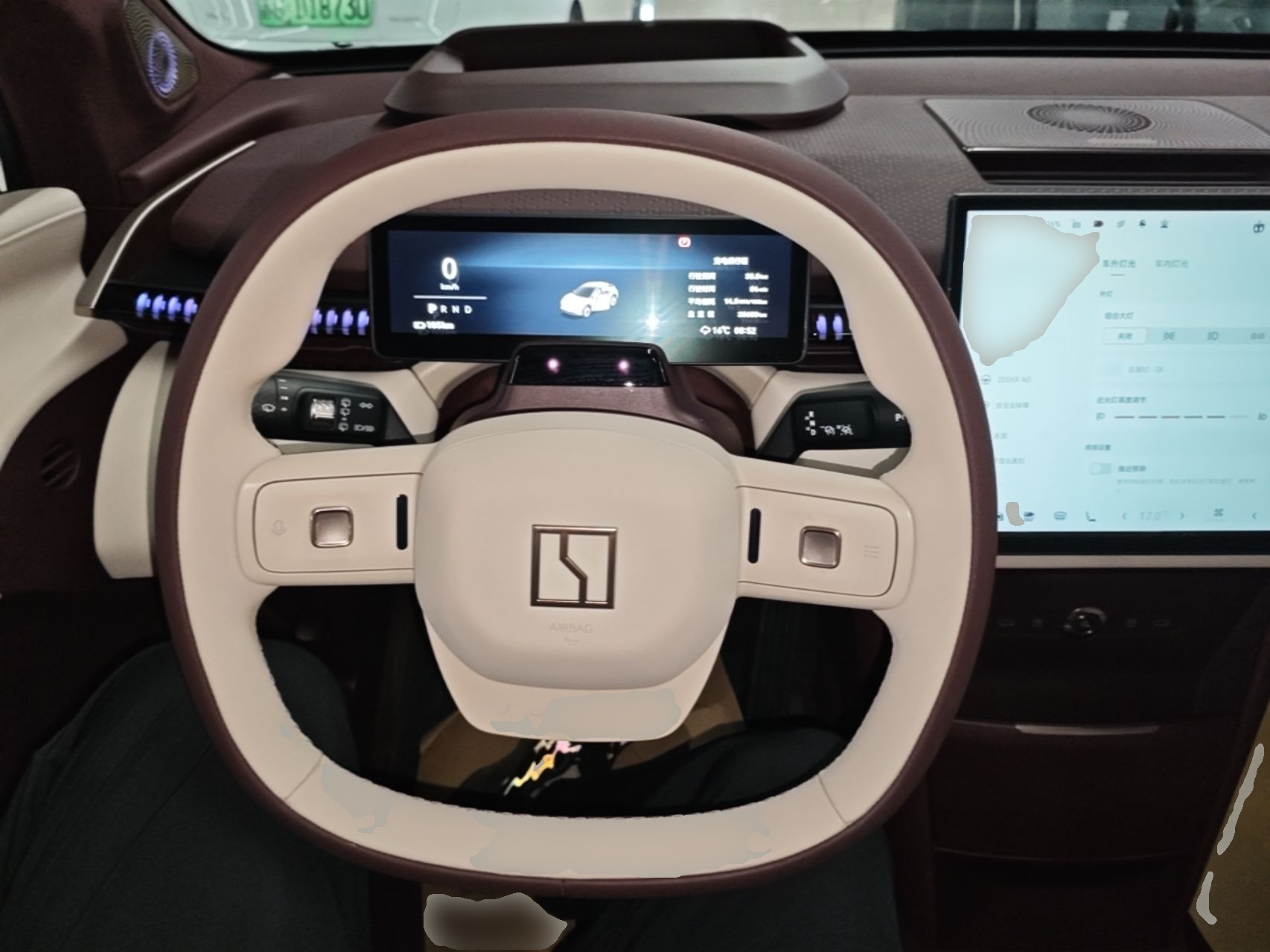 Zeekr X 2023 Rear-Drive YOU Edition 4 Seats — снимка 13