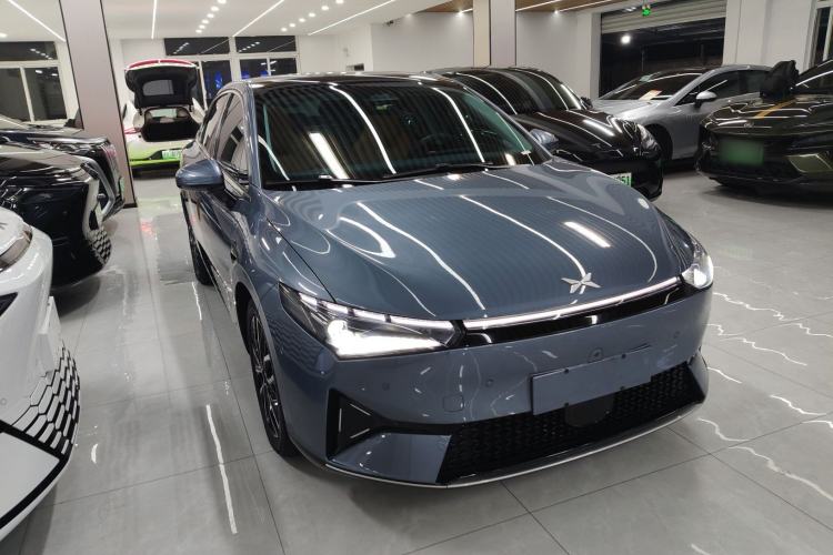 Used XPeng P5 2022 460E+ Front Right 45 Deg