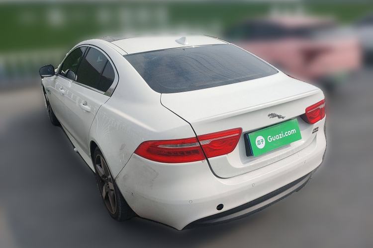 Used Jaguar XE 2015 2.0T 200 PS R-Sport