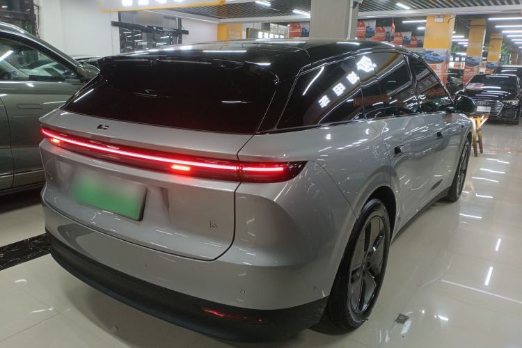 Used Li Auto i6 2025 Model Two-Wheel-Drive Standard Type