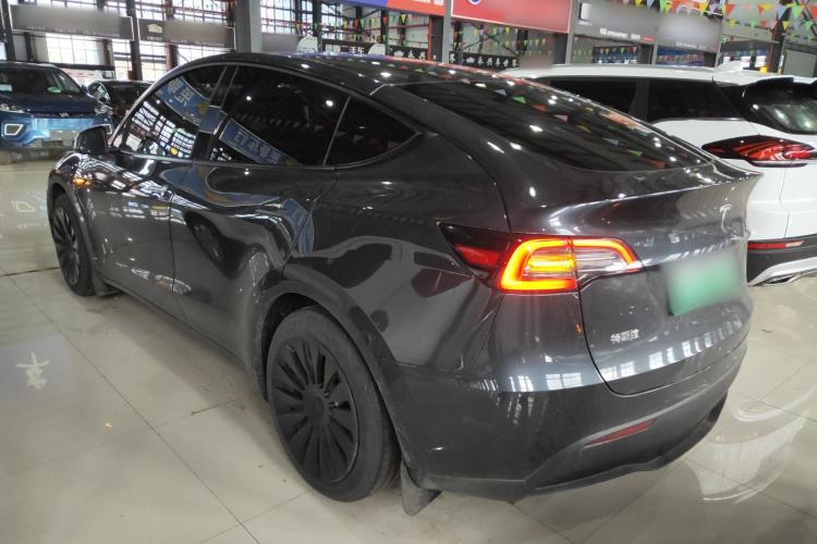 Used Tesla Model Y 2024 Rear-Wheel-Drive Version
