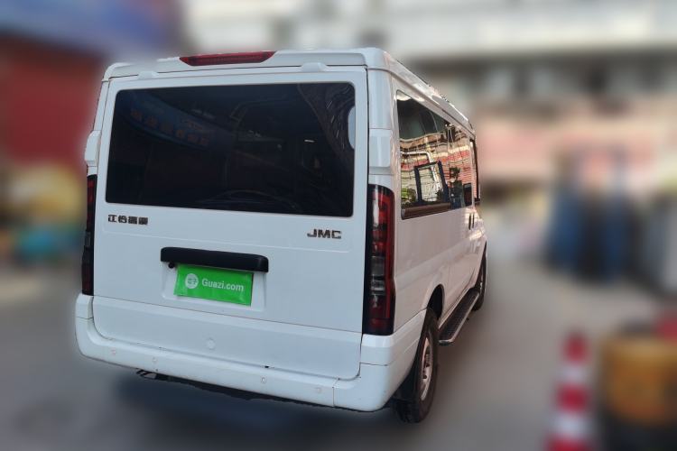 Used JMC Fushun 2022 2.0T Manual Multi-Function Passenger Vehicle Short Wheelbase Low Roof 6-Seater
