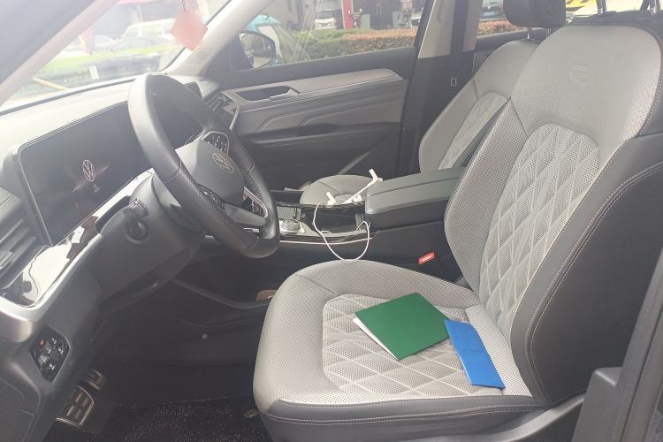 Used Volkswagen Tavendor 2023 380TSI Four-Wheel Drive R-Line Cruise Edition Left Front Seat