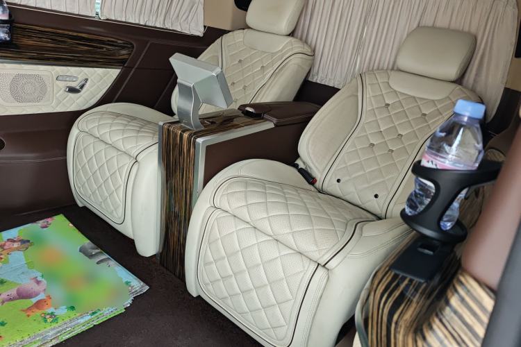 Used Mercedes-Benz V-Class 2017 V 260 Avantgarde Edition