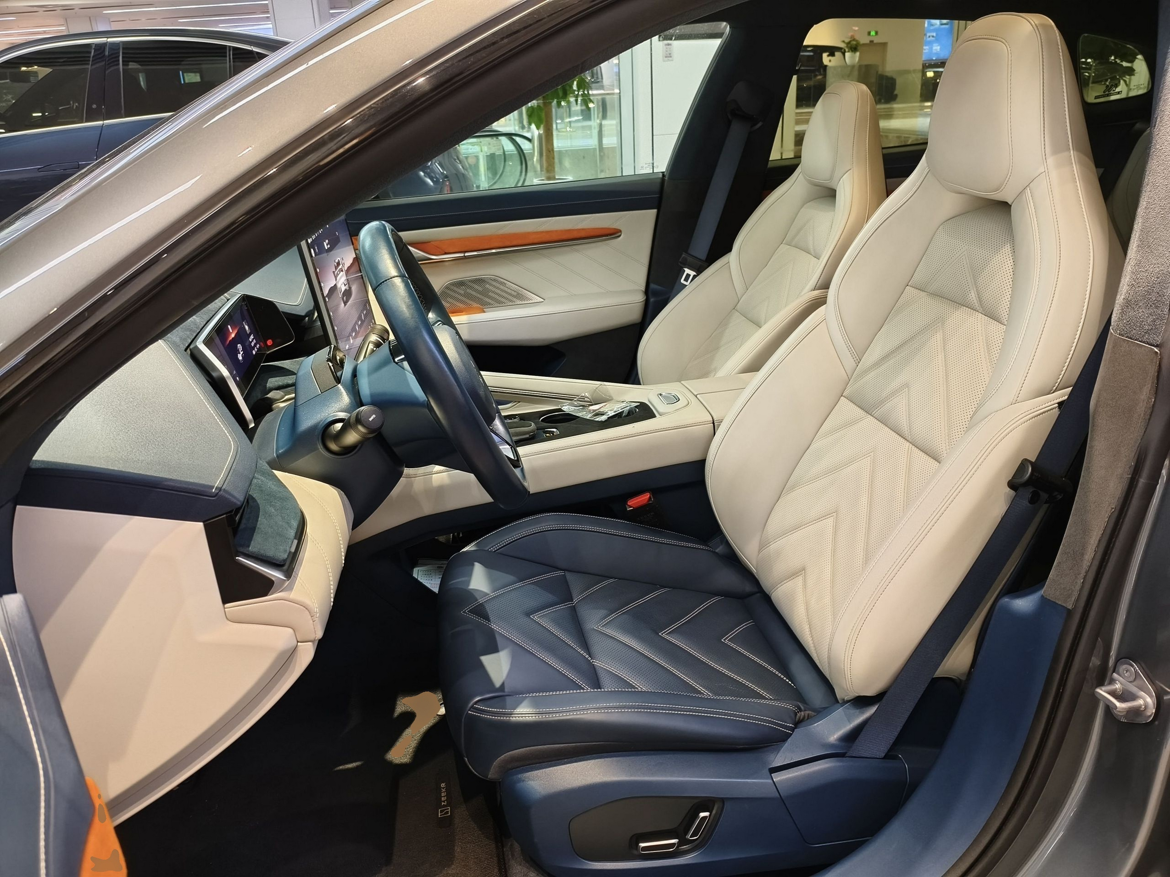 Avant de la voiture
