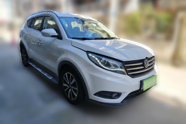 Used Dongfeng Fengon 580 2016 1.5T Manual Luxury Edition Front Right 45 Deg