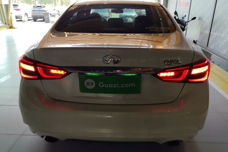Used Infiniti Q50L 2018 2.0T Enjoyment Version China V Standard Rear
