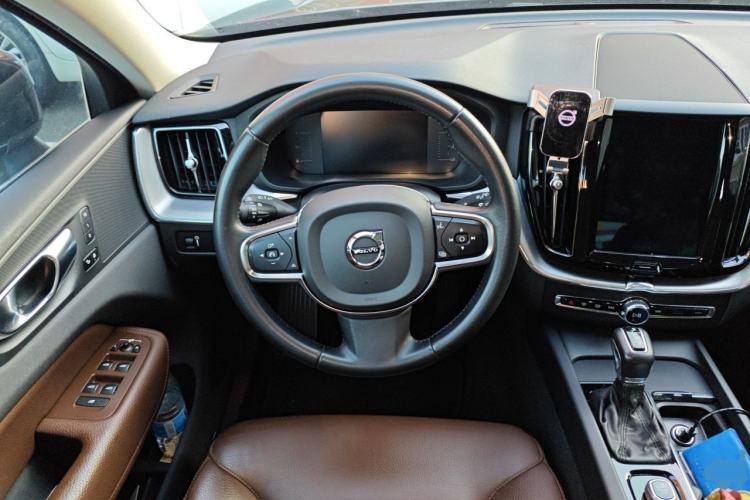 Used Volvo XC60 2020 T5 4x4 Zhiyi Luxury Edition
