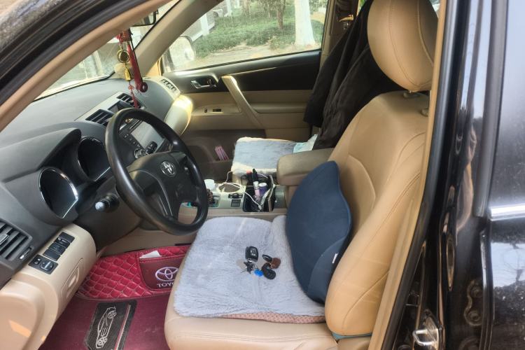 Used Toyota Highlander 2013 2.7L Two-Wheel Drive 5-Seater Purple Gold Edition