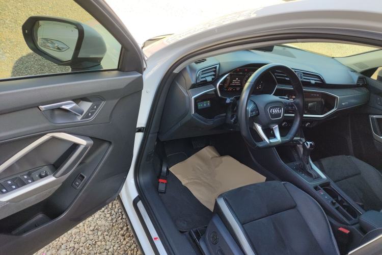 Used Audi Q3 2023 35 TFSI Fashion Dynamic Model (1.4T)