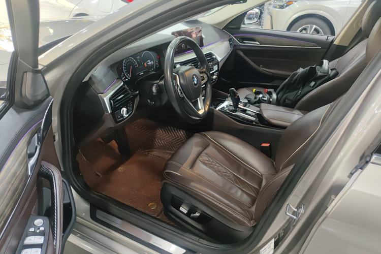 Used BMW 5 Series 2019 Facelifted 530Li Leading Edition Luxury Package
