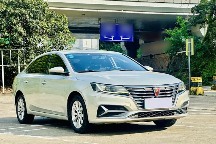 Used Roewe i6 New Energy 2017 45T Hybrid Connect & Smart Enjoyment Edition Exterior 2