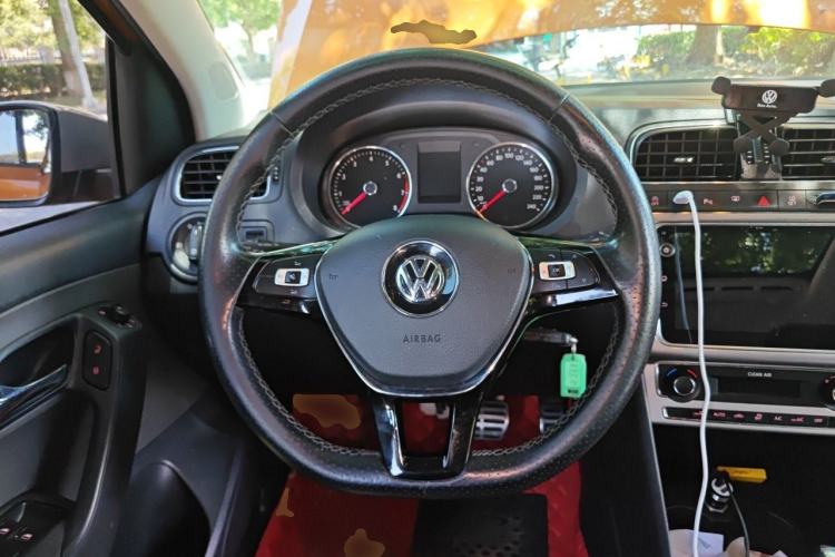 Used Volkswagen Polo 2018 1.5L Cross Polo Automatic