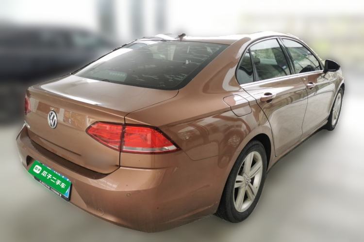 Used Volkswagen Lamando 2015 280TSI DSG Comfort Edition Rear Right 45 Deg