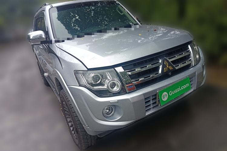 Used Mitsubishi Pajero 2012 3.0L Elite Upgrade Edition
