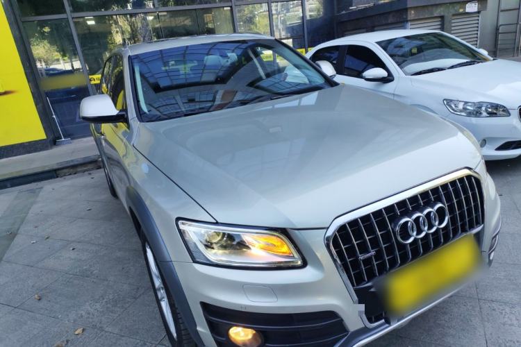 Used Audi Q5 2017 Plus 40 TFSI Technology Model
