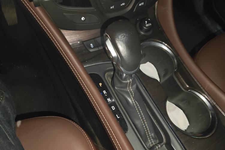 Used Buick Envision 2016 20T Two-Wheel-Drive Elite Model
