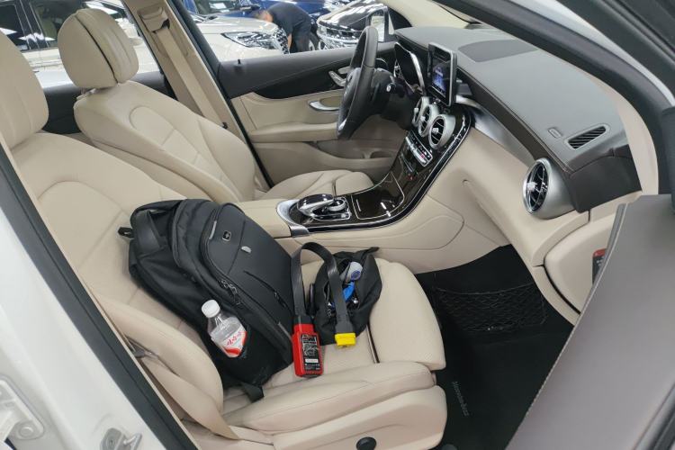 Used Mercedes-Benz GLC 2016 GLC 260 4MATIC Luxury Model Right Front Seat