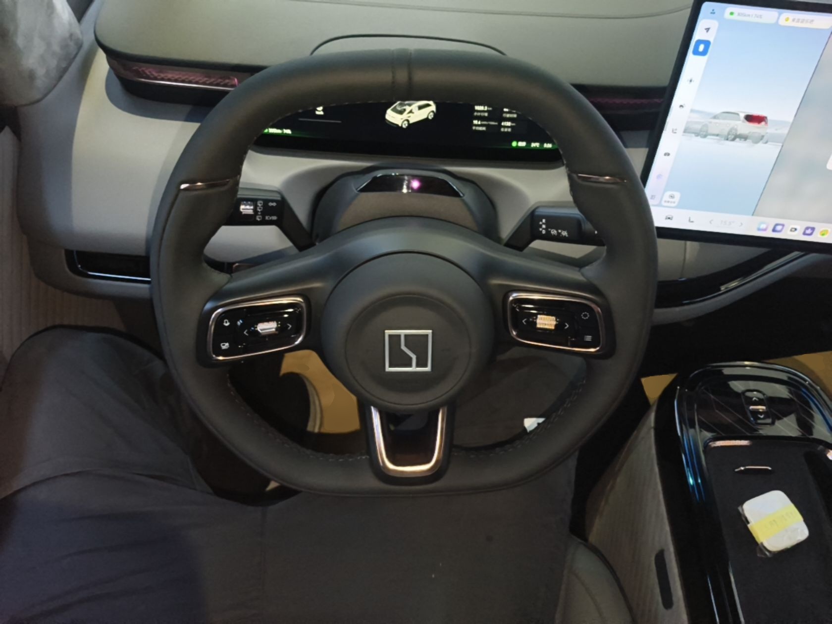 Zeekr MIX 2025 Intelligent Driving Version — снимка 13