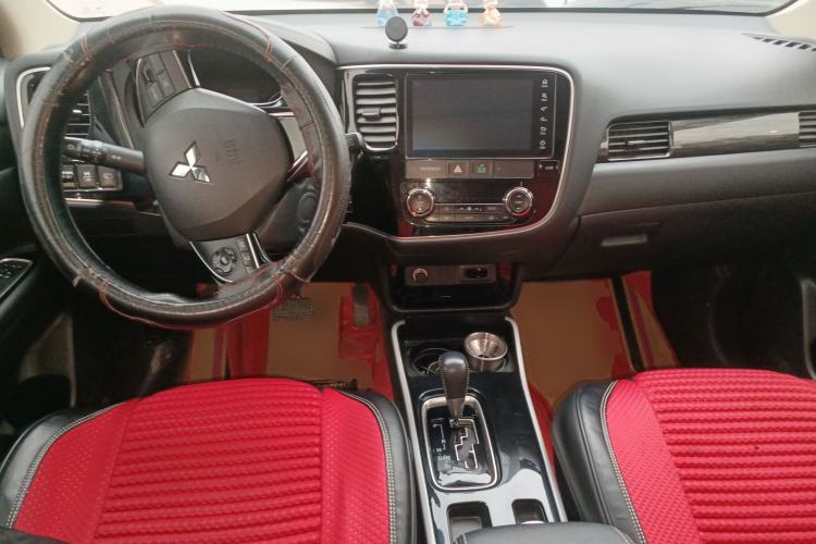 Used Mitsubishi Outlander 2020 2.0L Two-Wheel Drive Enjoyment Version 5 Seats
