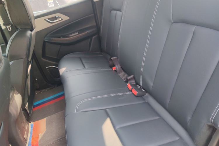 Used JMC Yuhu 7 2022 2.0T Manual Diesel Two-Wheel Drive Comfort Version Standard Wheelbase
