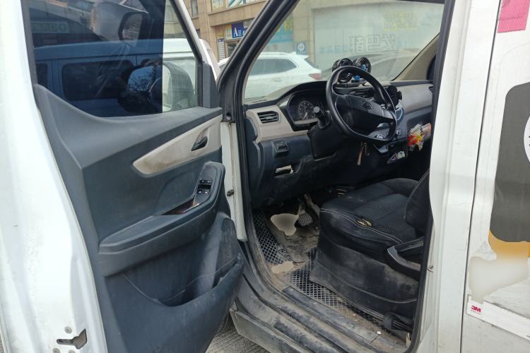 Used SAIC MAXUS EV30 2021 Pure Electric Smart Logistics Expert with Long Wheelbase—CATL