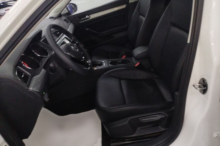 Used Volkswagen Lamando 2017 230TSI DSG Fashion Edition