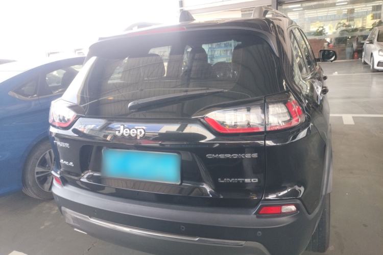 Used Jeep Cherokee 2019 2.0T Four-Wheel Drive Explorer Edition China V