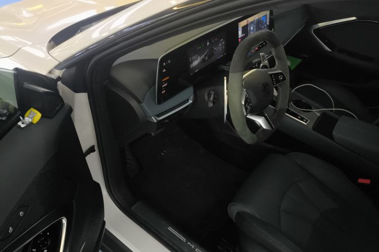 Used MG 7 2023 2.0T Automatic Hunter Luxury Edition