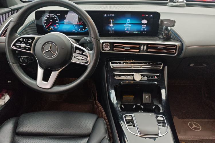 Used Mercedes-Benz EQC 2020 EQC 400 4MATIC Center Console