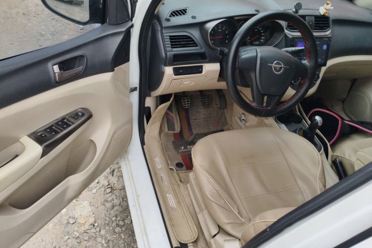 Used Haima M3 2015 1.5L Manual Standard Edition Driver Seat