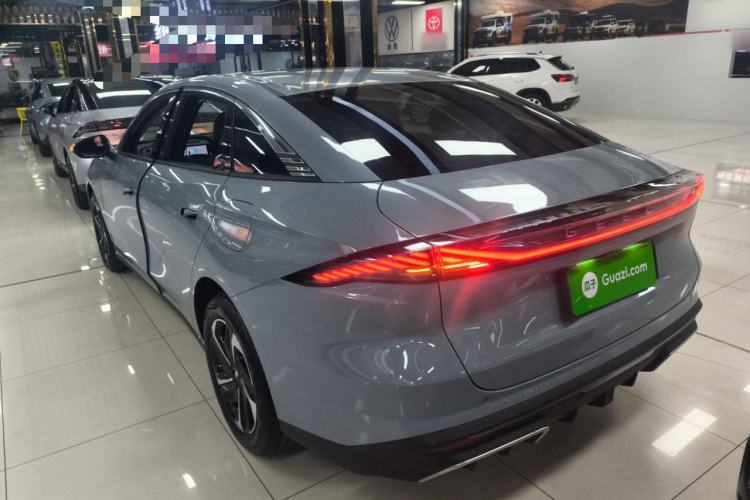 Used Geely Galaxy L6 2024 125km PLUS Dragon Edition
