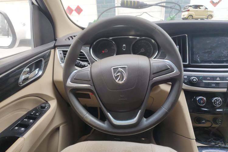 Used Baojun 730 2016 1.5L Manual Comfort Version 7 Seats China V Emission Standard
