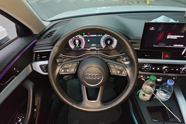 Used Audi A4L 2020 40 TFSI Fashion Dynamic Model Steering Wheel