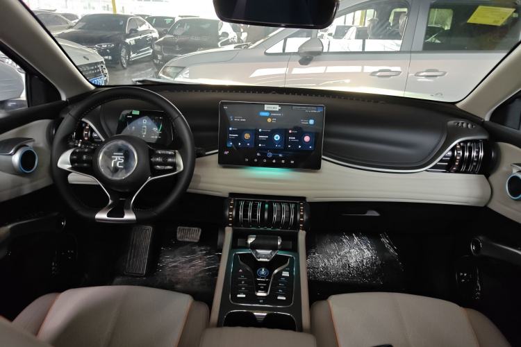 Used BYD Yuan PLUS 2024 Honor Edition 430KM Beyond Model
