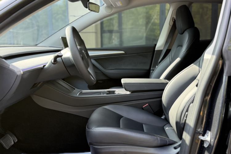 Used Tesla Model Y 2024 Rear-Wheel-Drive Version