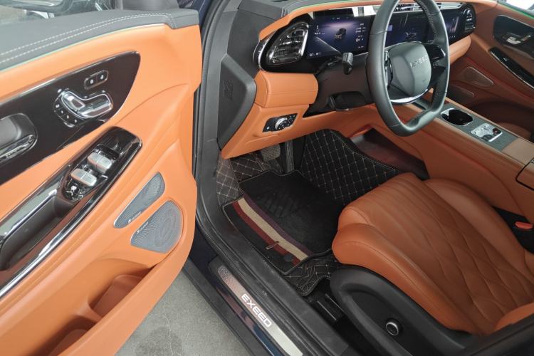 Used EXEED Lanyue C-DM 2025 180 Ultra-Long Range Ultra All-Wheel Drive 6-Seater Driver Seat