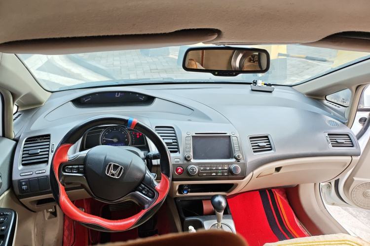 Used CIIMO 2012 1.8L Automatic
