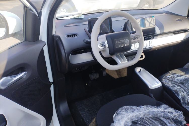 Used CHANGAN NEVO Lumin 2026 Model Treasure Edition 205km Passionate Beige Ningde
