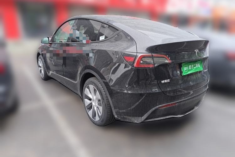 Used Tesla Model Y 2022 Long-Range All-Wheel-Drive Version