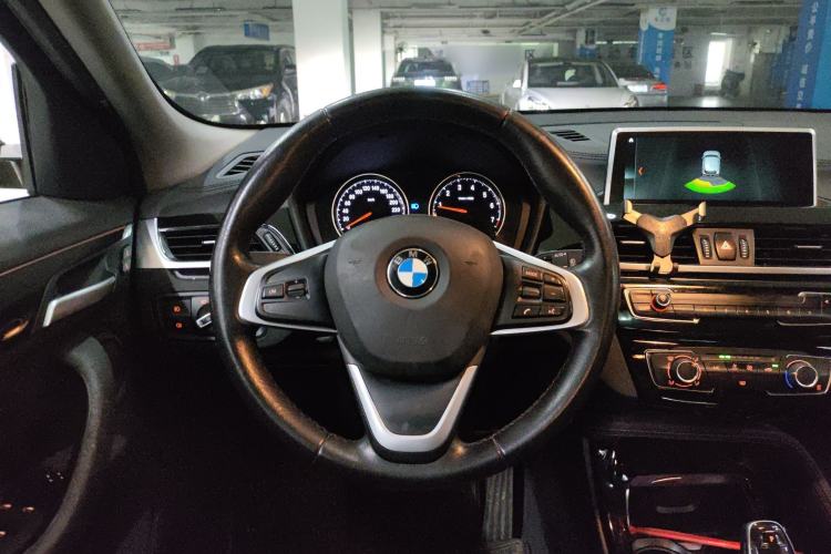 Used BMW X2 2019 sDrive20i M Sport Package China VI Emission Standard Steering Wheel