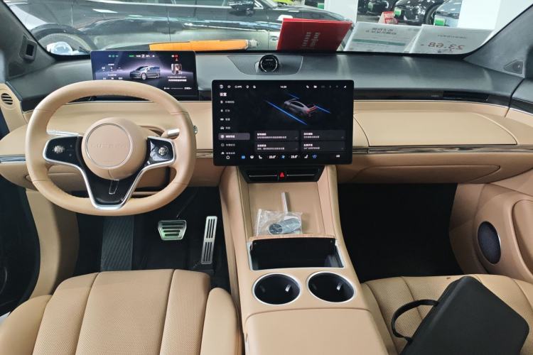 Used Hima Luxeed R7 2024 All-Electric 736 km Ultra
