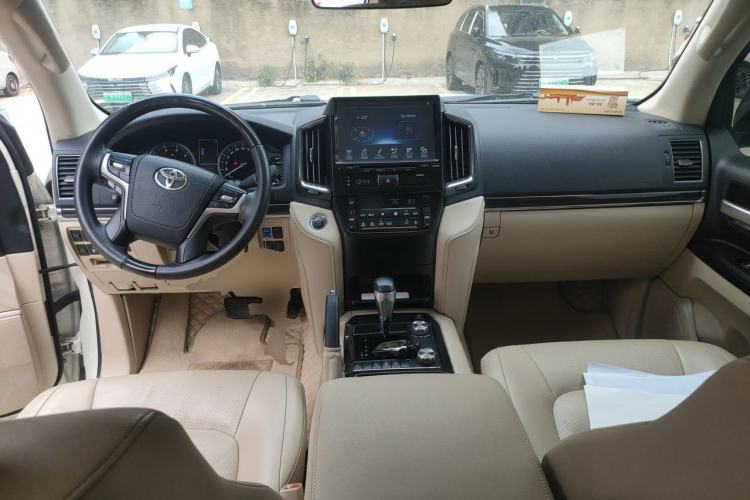 Used Toyota Land Cruiser 