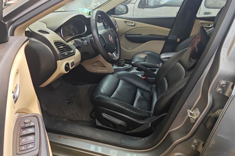 Used Fiat Viaggio 2012 1.4T Automatic Enjoyment Edition
