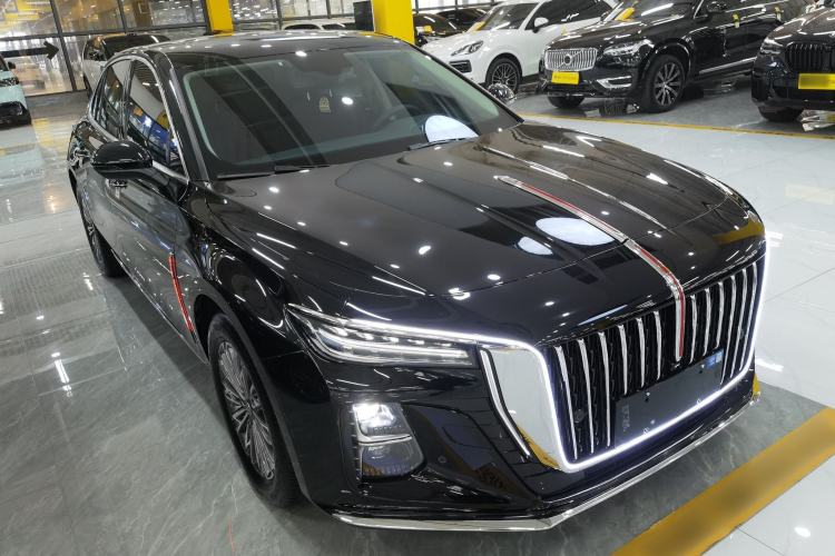 Used Hongqi H5 2025 1.5T DCT Qiyun 500 000th Unit Commemorative Edition Front Right 45 Deg